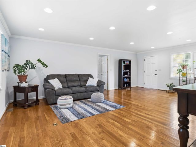 111 Merri Lane, Easley, SC 29642