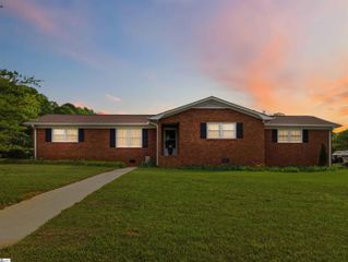 111 Merri Lane, Easley, SC 29642