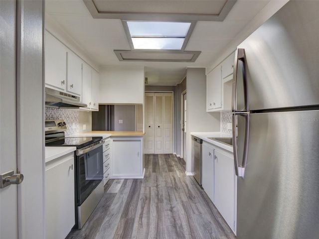 2218 ORANGEWOOD CIRCLE 1540, Zellwood, FL 32798