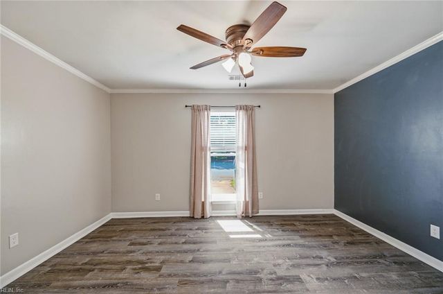 4300 Lumberjack DR, Virginia Beach, VA 23462