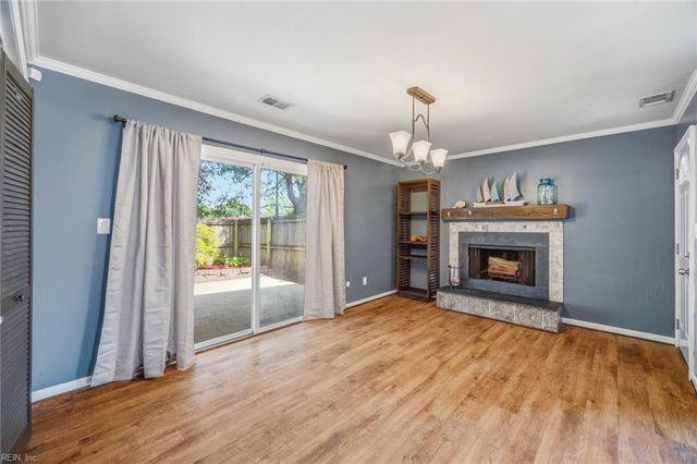 4300 Lumberjack DR, Virginia Beach, VA 23462