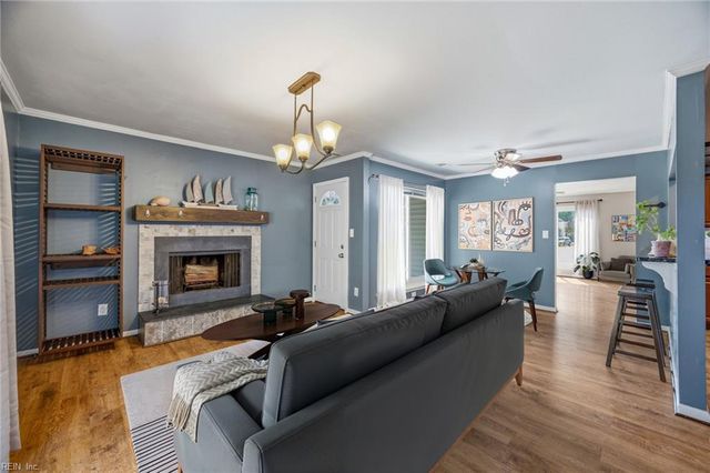 4300 Lumberjack DR, Virginia Beach, VA 23462