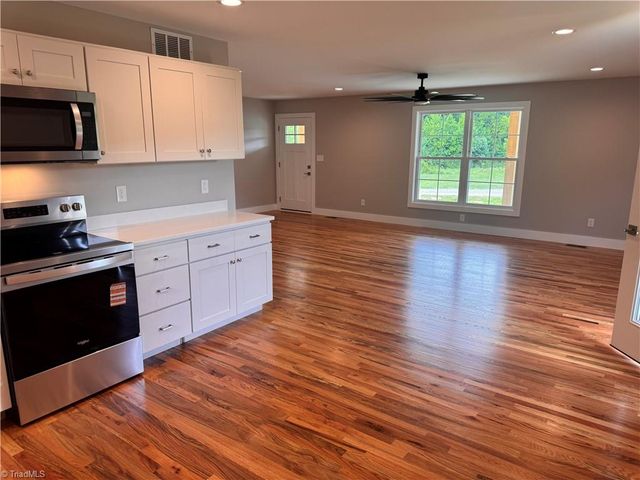 183 Meadow Run Lane, Lexington, NC 27292