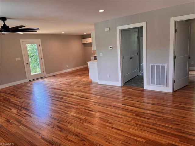 183 Meadow Run Lane, Lexington, NC 27292