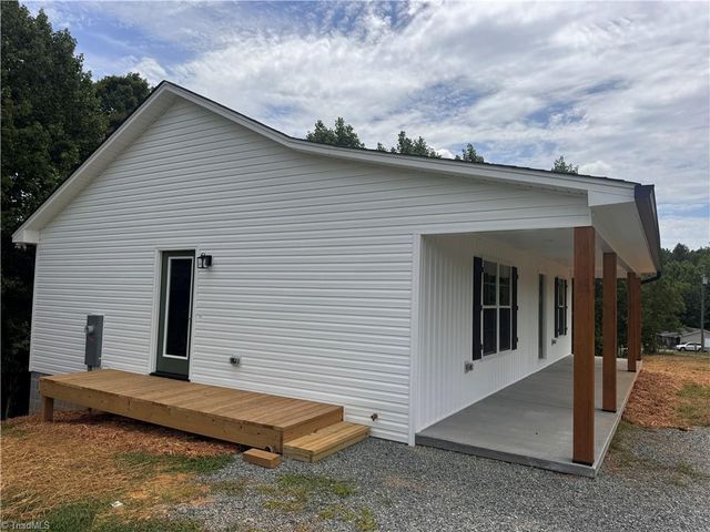183 Meadow Run Lane, Lexington, NC 27292