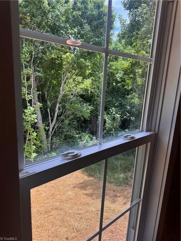 183 Meadow Run Lane, Lexington, NC 27292