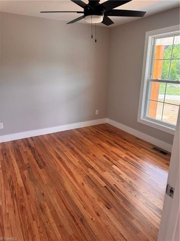 183 Meadow Run Lane, Lexington, NC 27292