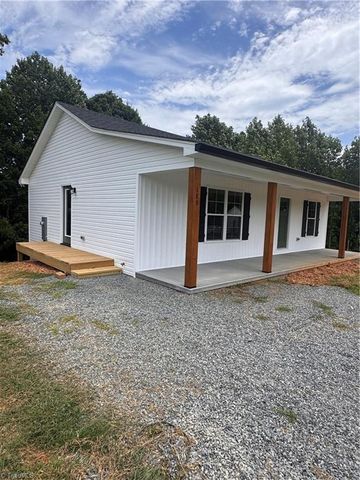 183 Meadow Run Lane, Lexington, NC 27292