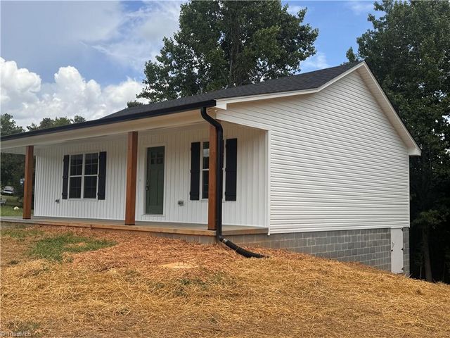183 Meadow Run Lane, Lexington, NC 27292