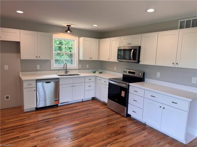 183 Meadow Run Lane, Lexington, NC 27292