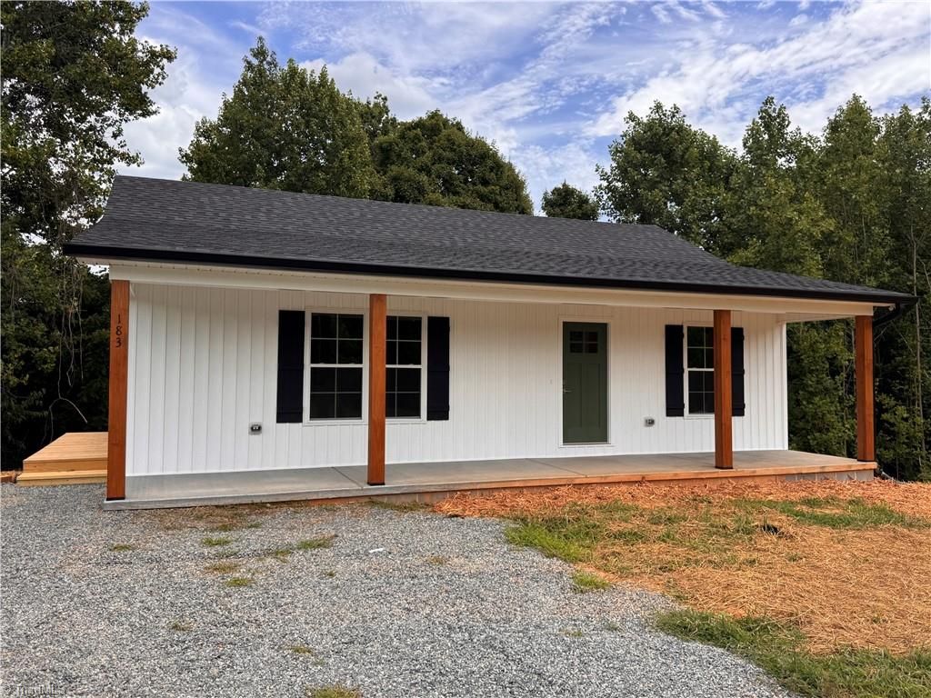183 Meadow Run Lane, Lexington, NC 27292