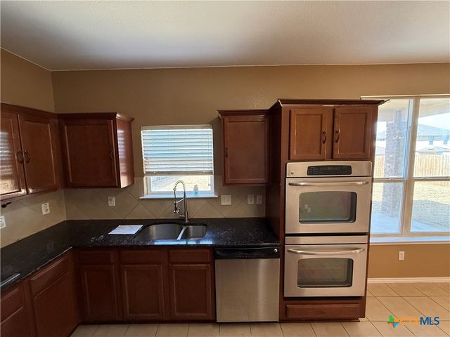 5009 Bridgewood Drive, Killeen, TX 76549