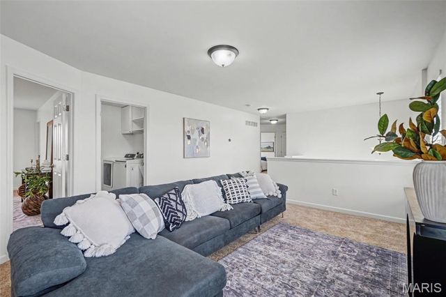 130 Riverdale Woods Circle, O'fallon, MO 63366