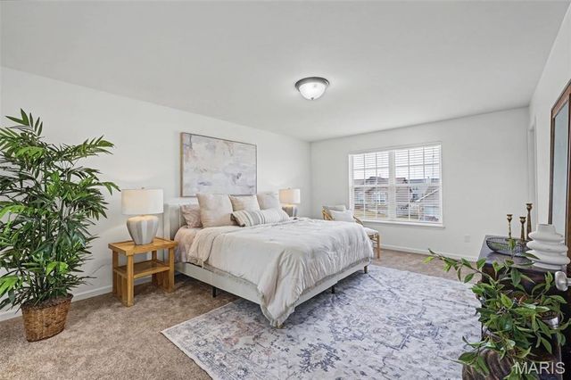 130 Riverdale Woods Circle, O'fallon, MO 63366