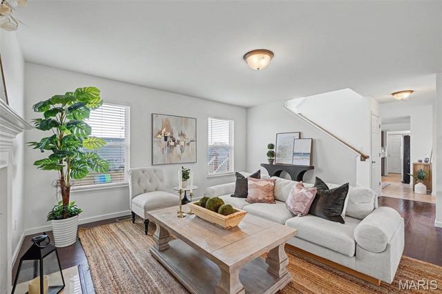 130 Riverdale Woods Circle, O'fallon, MO 63366