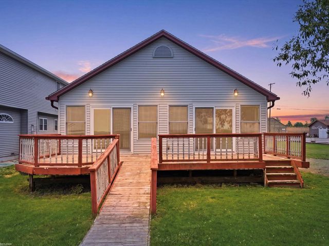 8622 Anchor Bay Drive, Clay Twp, MI 48001