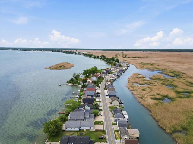 8622 Anchor Bay Drive, Clay Twp, MI 48001