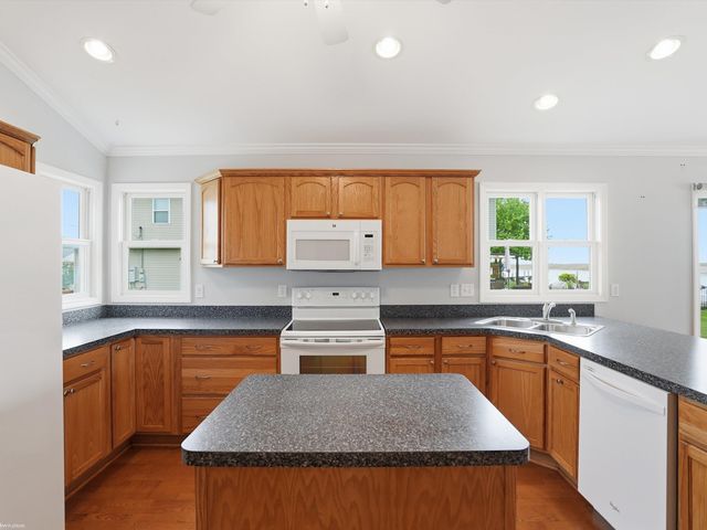 8622 Anchor Bay Drive, Clay Twp, MI 48001