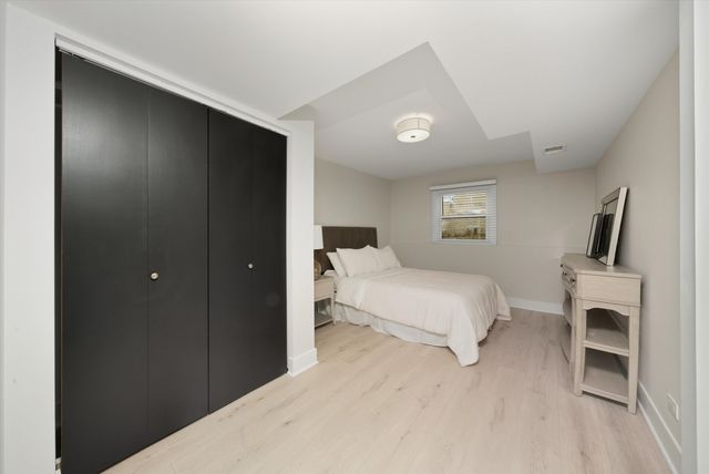 7725 Sawyer Road, Darien, IL 60561