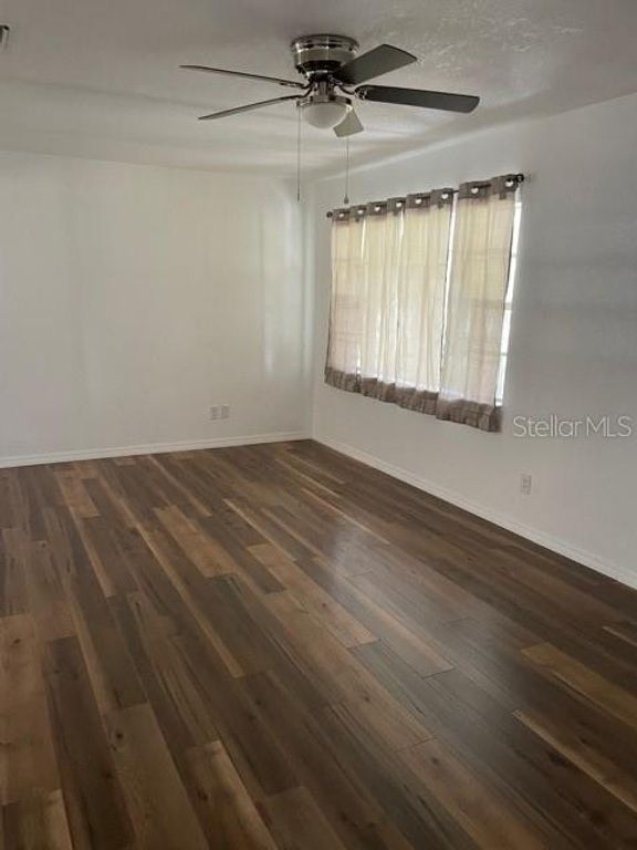 Image 7 of property listing at 4083 30TH AVENUE N, St Petersburg, FL 33713