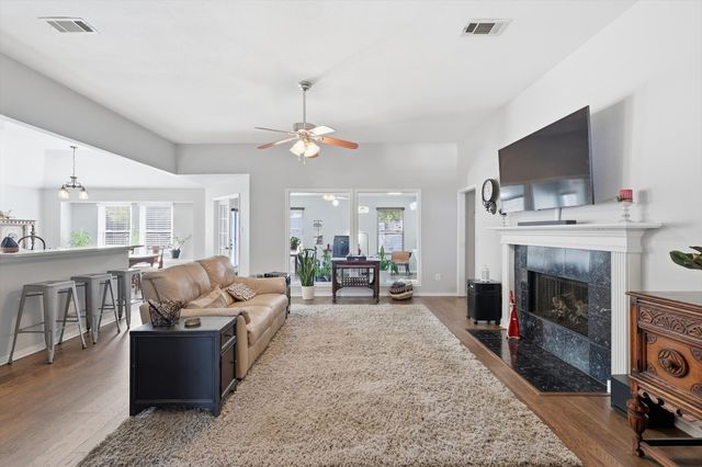 3200 Peakview Drive, Corinth, TX 76210