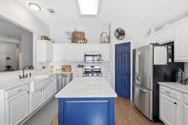 3200 Peakview Drive, Corinth, TX 76210