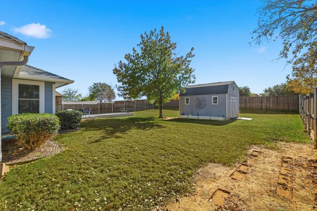 3200 Peakview Drive, Corinth, TX 76210