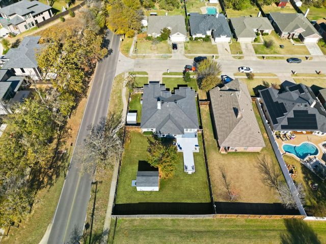3200 Peakview Drive, Corinth, TX 76210