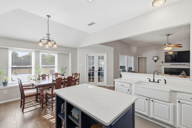 3200 Peakview Drive, Corinth, TX 76210