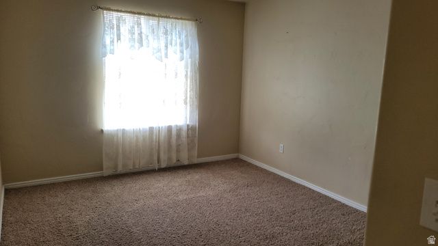 807 E WHISPER COVE RD, Sandy, UT 84094