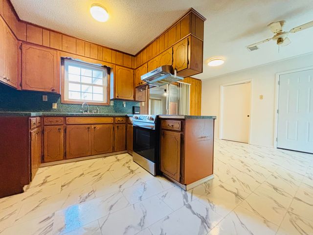 907 Seahorn Street, Gurdon, AR 71743