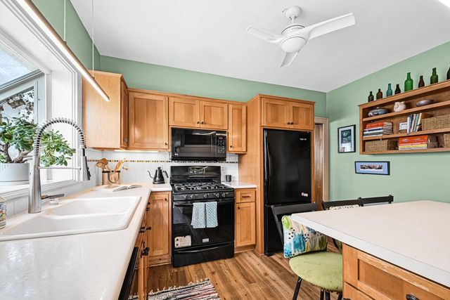 5721 Washington BOULEVARD, Milwaukee, WI 53208