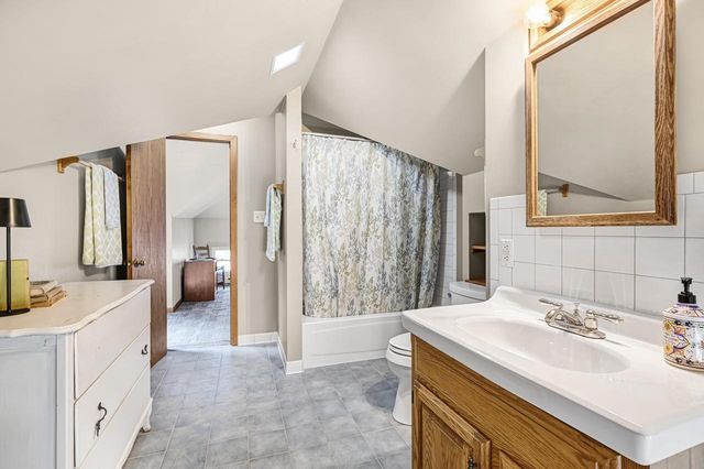 5721 Washington BOULEVARD, Milwaukee, WI 53208