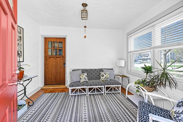 5721 Washington BOULEVARD, Milwaukee, WI 53208