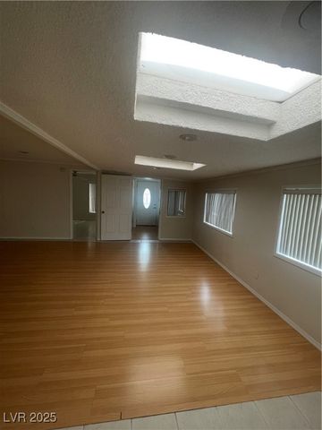 4641 Royal Ridge Boulevard, Las Vegas, NV 89103