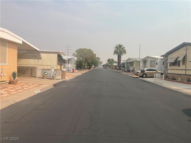 4641 Royal Ridge Boulevard, Las Vegas, NV 89103