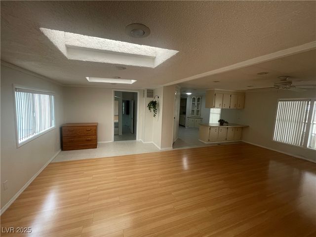 4641 Royal Ridge Boulevard, Las Vegas, NV 89103