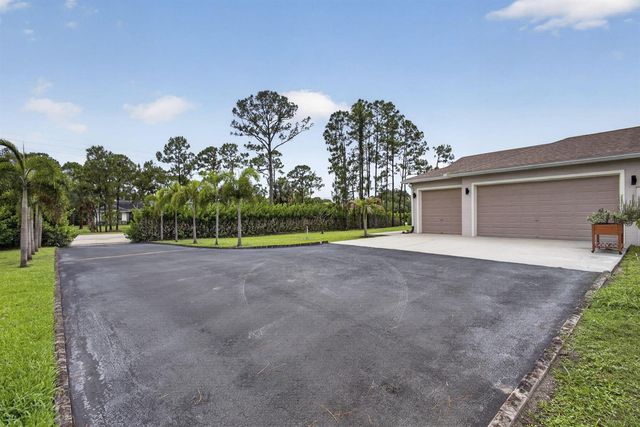 17145 Hamlin Boulevard, Loxahatchee, FL 33470