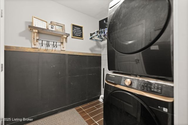 3339 Knob St, Shelbyville, KY 40065