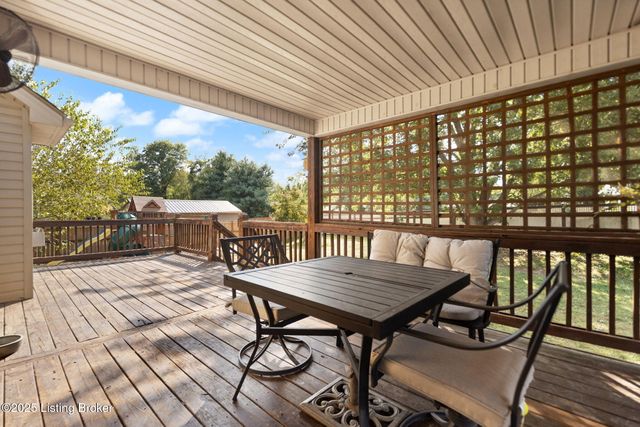 3339 Knob St, Shelbyville, KY 40065