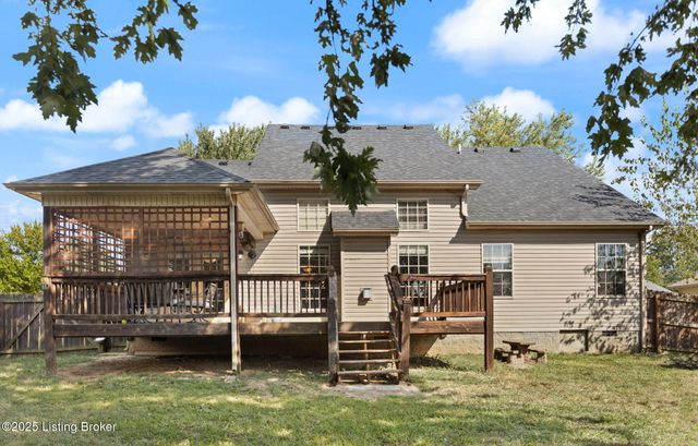 3339 Knob St, Shelbyville, KY 40065