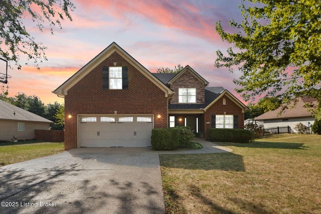 3339 Knob St, Shelbyville, KY 40065