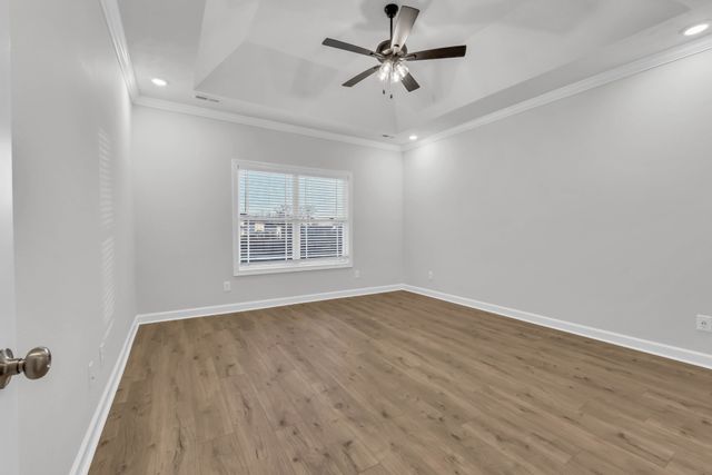 994 Alton Dr, Clarksville, TN 37043