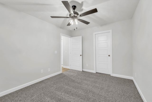 994 Alton Dr, Clarksville, TN 37043