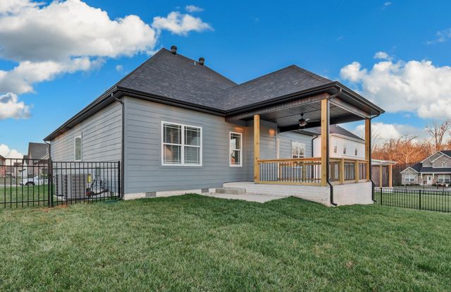 994 Alton Dr, Clarksville, TN 37043