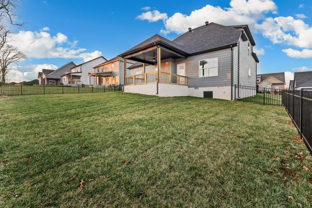 994 Alton Dr, Clarksville, TN 37043