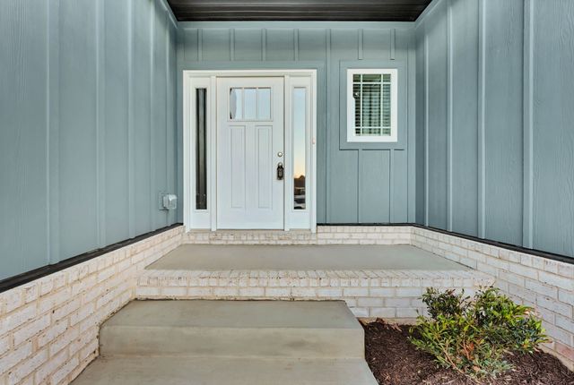 994 Alton Dr, Clarksville, TN 37043