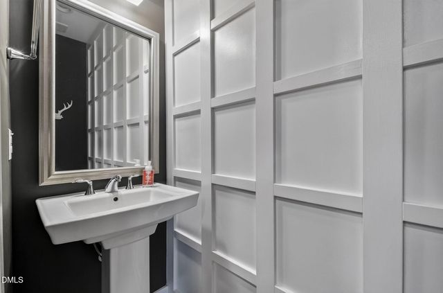 2800 Bedford Green Drive, Raleigh, NC 27604