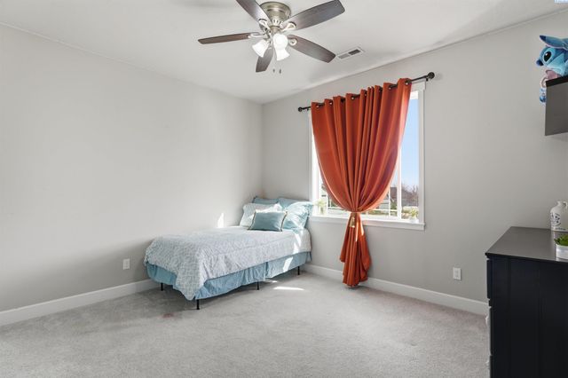 4304 S Dennis Ct, Kennewick, WA 99337