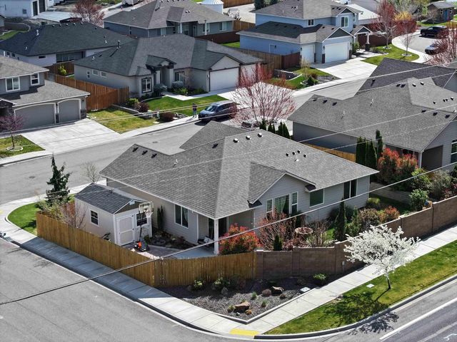 4304 S Dennis Ct, Kennewick, WA 99337